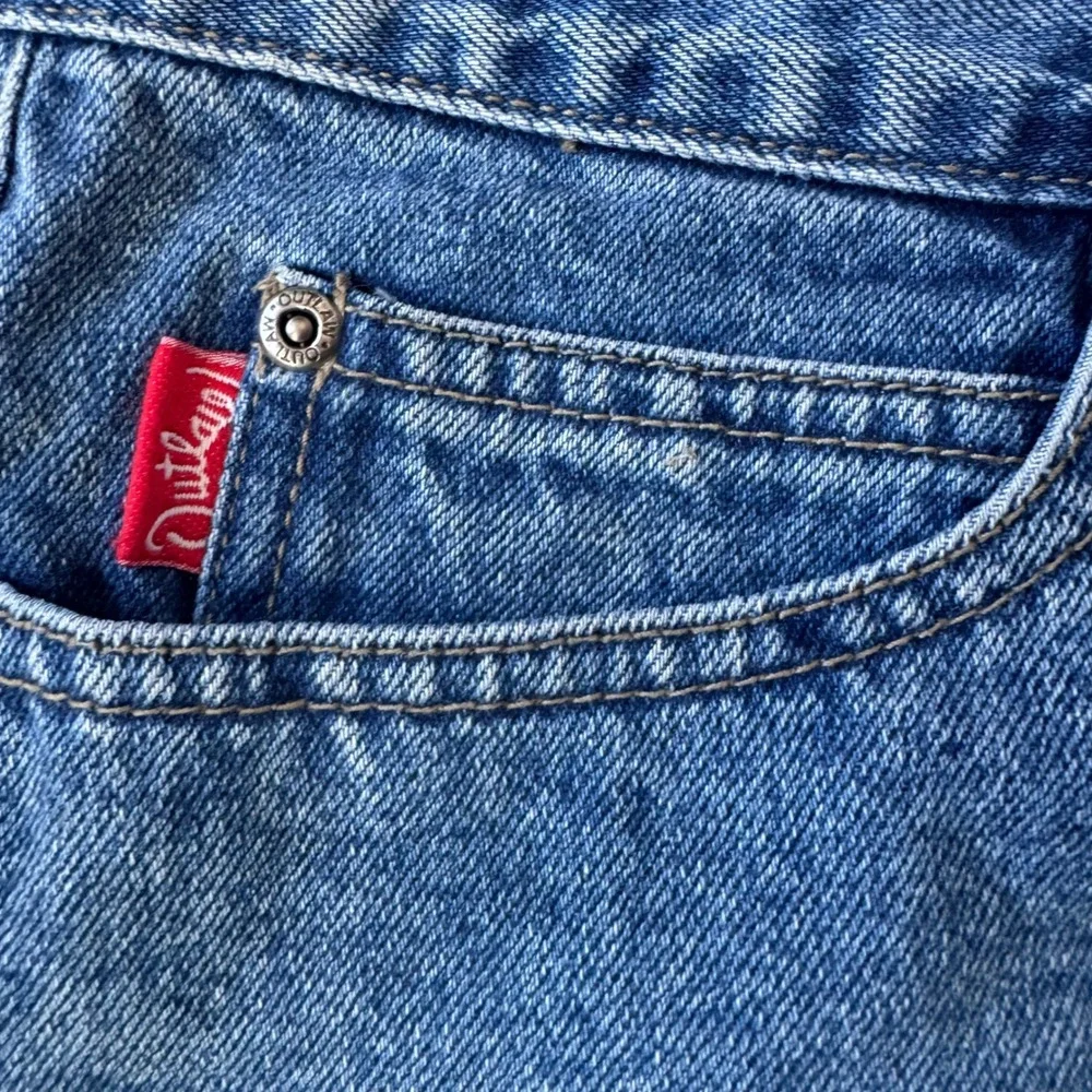 Y2K Outlaw Jeans WANTED Zipper Ruffle Hem Denim Micro Shorts‎ Sz 11 Juniors